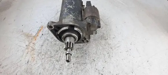 Volkswagen Golf III Starter motor 02A911023H 0001110086 2339303222722