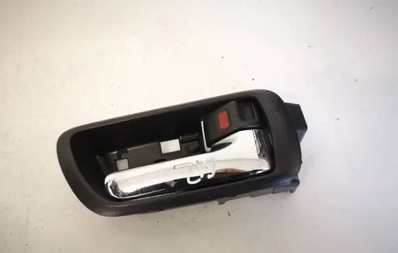 Toyota Corolla Verso AR10 Rear door interior handle 692050F010