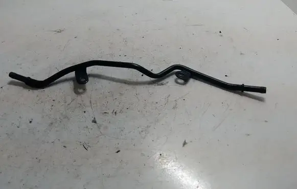 Engine coolant pipe/hose