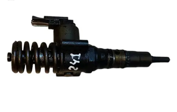 Audi A4 S4 B7 8E 8H Fuel injector 03G130073G 0414720404
