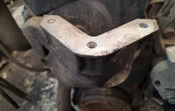 Seat Ibiza III (6L) Engine mounting bracket 045199207