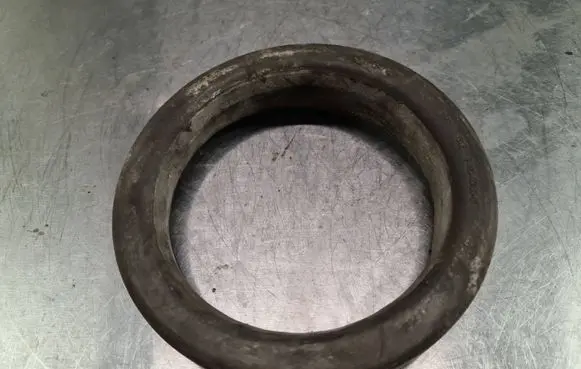 Volvo V70 Rear coil spring rubber mount 29200003601 9157503