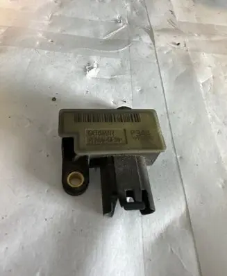 BMW 3 E90 E91 Gear shift indicator relay 7606188 21126042