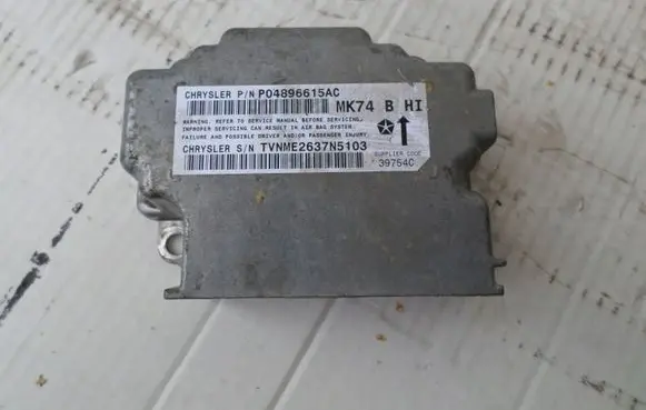 Suzuki Grand Vitara II Airbag control unit/module P04896615AC