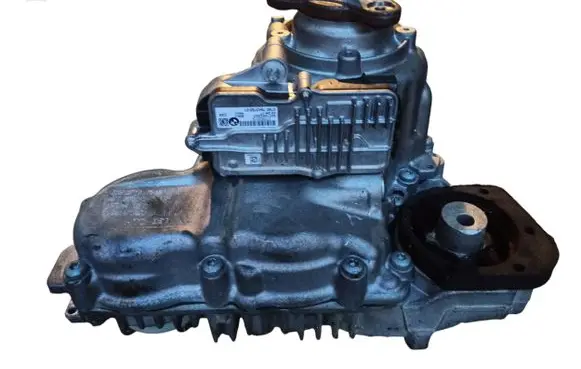BMW X1 E84 Gearbox transfer box case 7643748 27107643748