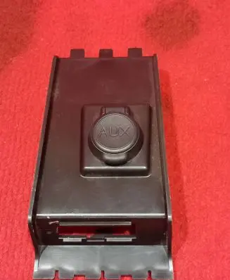 Citroen C5 AUX in-socket connector 9682403880