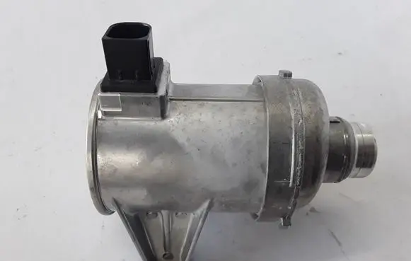 Volvo XC60 Electric auxiliary coolant/water pump 31368715