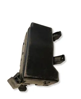 Mitsubishi Pajero Fuse box set 8638A009 G8C218M2A 2466D4