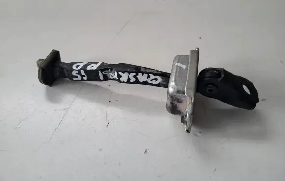 Nissan Qashqai Front door check strap stopper