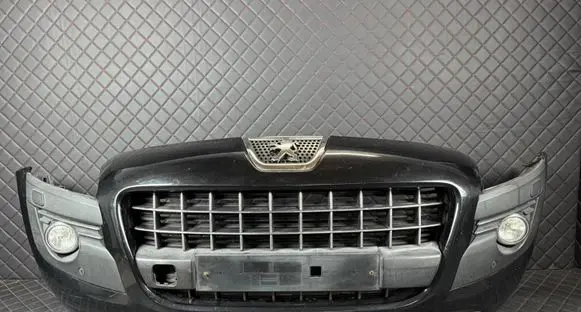 Peugeot 3008 I Front bumper 