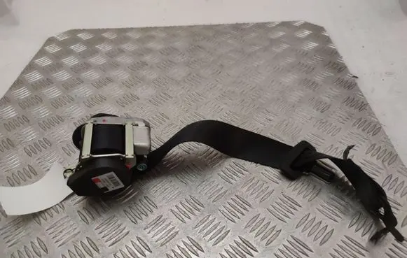 Volvo XC90 Third row seat belt 39825733