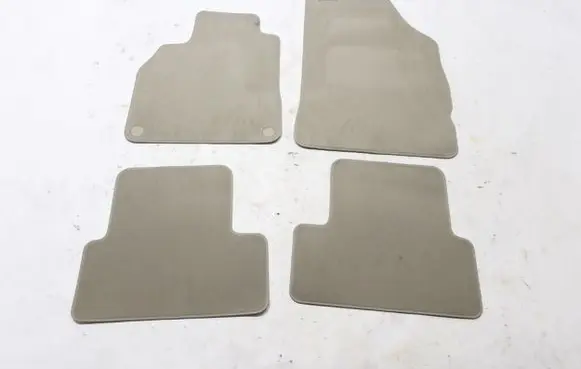 Renault Fluence Car floor mat set 749000382R