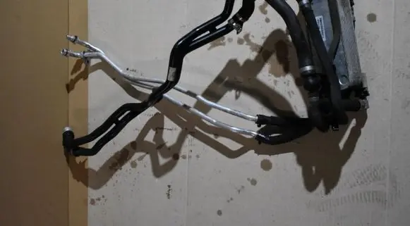 Mercedes-Benz E W213 Engine coolant pipe/hose
