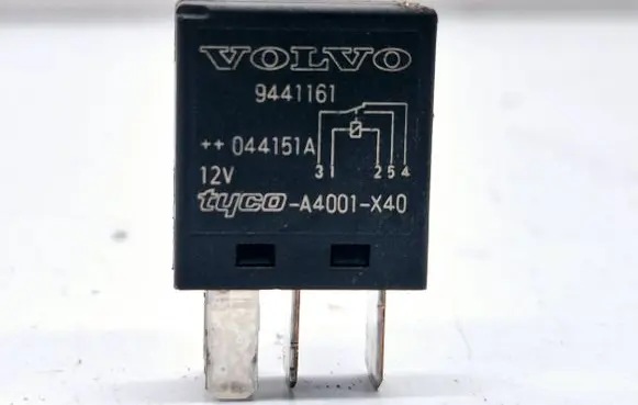 Volvo V70 Other relay 9441161 044151A A4001X40