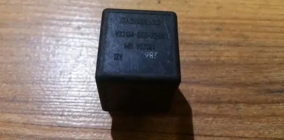 Mitsubishi Galant Other relay mb253381 v23134-b52-x240