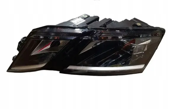 Skoda Octavia Mk3 (5E) Headlight/headlamp 5E1941015D