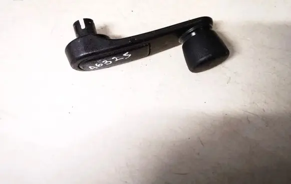 Peugeot 206 Front door window winding handle 7366