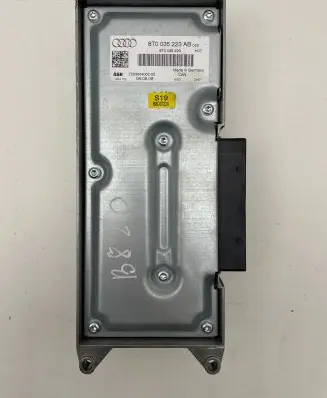 Audi A5 8T 8F Sound amplifier 8T0035223AB 8T0035223