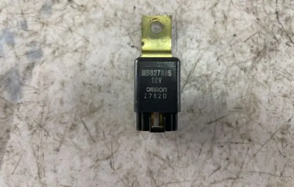 Mitsubishi Pajero Sport I Other relay Mb627895