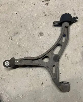 Jeep Grand Cherokee Front lower control arm/wishbone 68022613AB