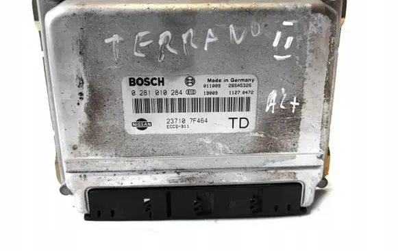 Nissan Terrano Engine control unit/module 0281010284