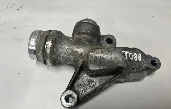 Mercedes-Benz CLA C117 X117 W117 Engine coolant pipe/hose A6512000556