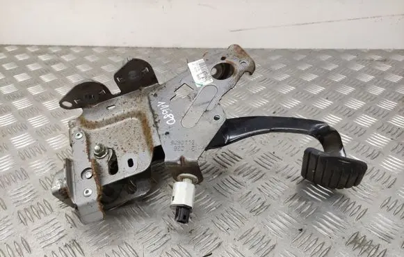 Renault Scenic III - Grand scenic III Brake pedal 465010016R