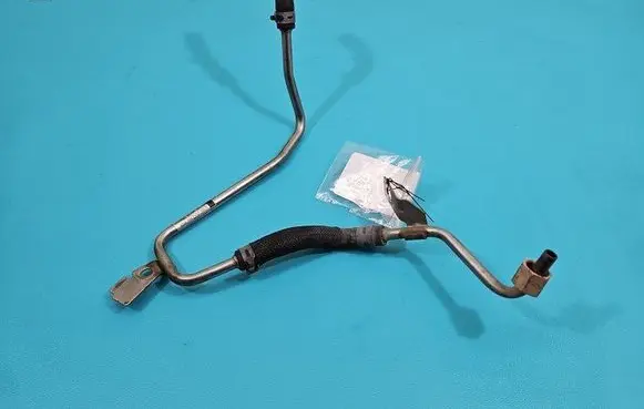 Intercooler hose/pipe