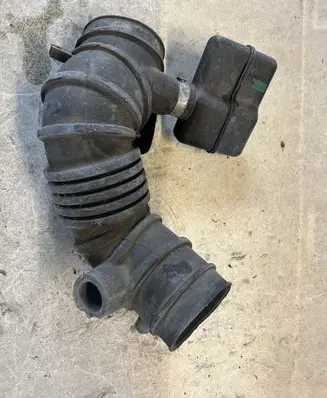 Mitsubishi Space Star Air intake hose/pipe MR385533 MR910951