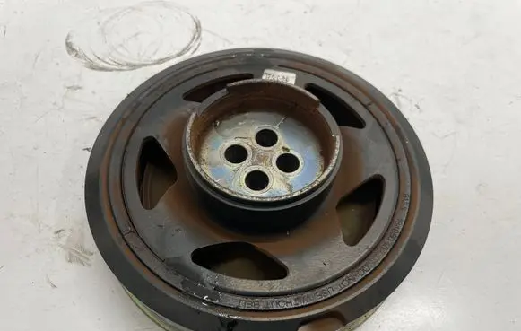 BMW 1 F40 Crankshaft pulley 18495010