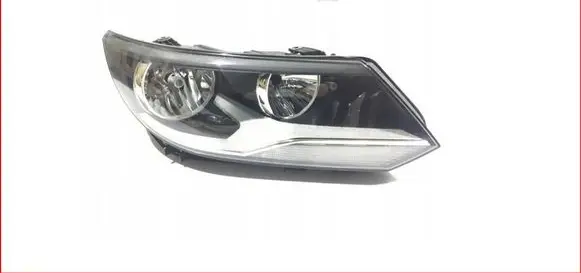 Volkswagen Tiguan Headlight/headlamp 