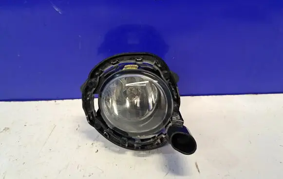 Mercedes-Benz B W245 Front fog light A2518200756