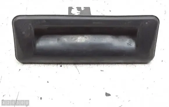 Audi A1 Tailgate/trunk/boot open switch 
