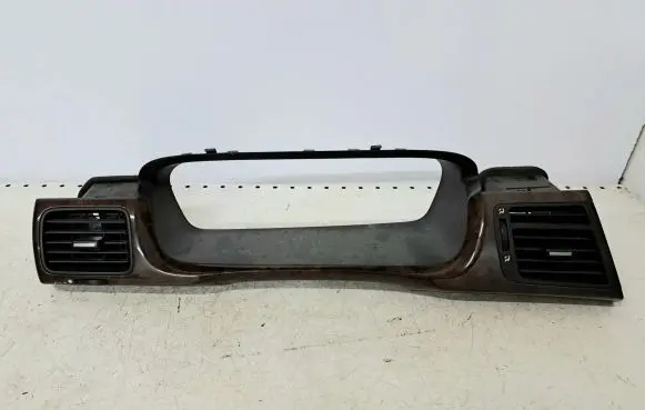 Honda FR-V Dash center air vent grill