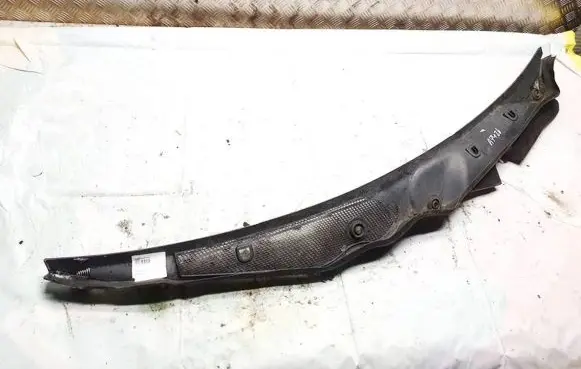 Mercedes-Benz E W212 Wiper trim a2128300013