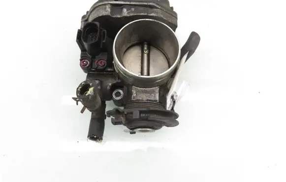 Skoda Octavia Mk1 (1U) Throttle body valve 06A133064J