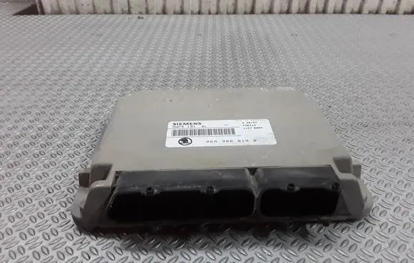 Skoda Octavia Mk1 (1U) Engine control unit/module 06A906019B