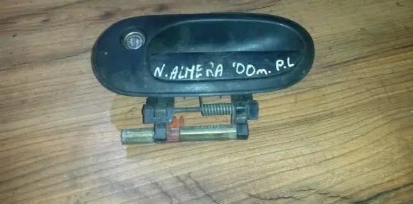 Nissan Almera Front door exterior handle Nenustatyta