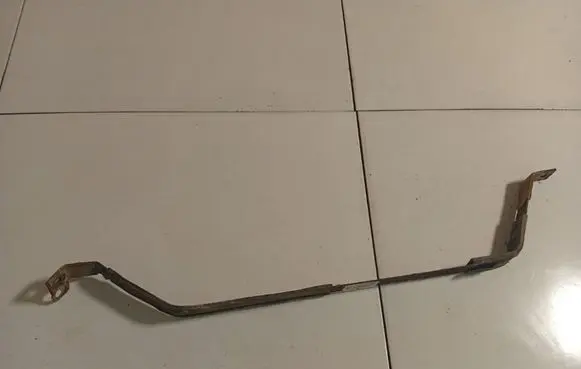 KIA Ceed Fuel tank mounting bracket