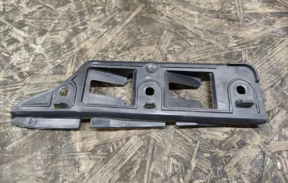 Volkswagen Golf V Front bumper mounting bracket 1K0807184