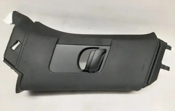 Volvo XC90 (B) pillar trim (top) 31389171