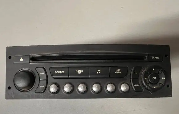 Peugeot Partner Radio/CD/DVD/GPS head unit 98032839XT A2C31370301