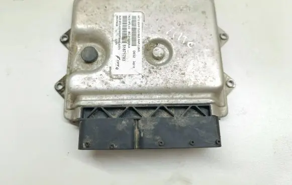 Alfa Romeo Mito Engine control unit/module 51871703 BC0102929A 8E6F812K