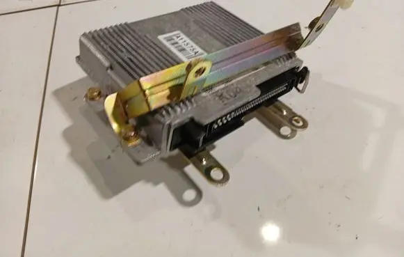 Hyundai Lantra II Engine control unit/module 3910023600