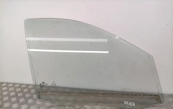 Hyundai Santa Fe Front door window glass four-door