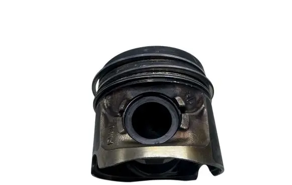 BMW 5 F10 F11 Piston 0843C