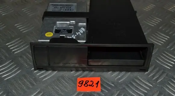 Audi A4 S4 B8 8K Head unit multimedia control 8T0035785