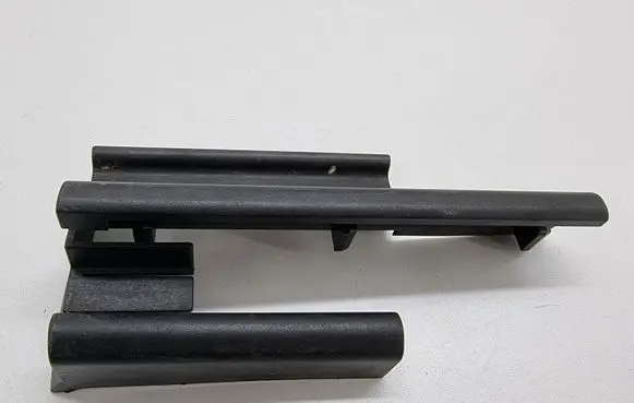 BMW 7 E65 E66 Rear seat rail trim cover 7007696 60829010