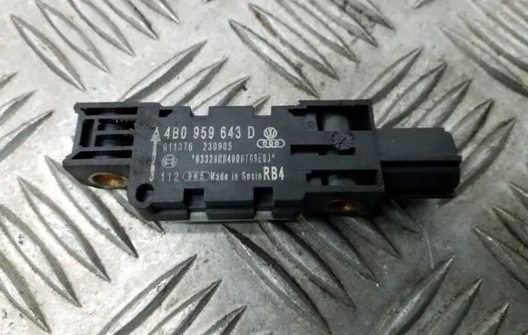 Audi A3 S3 A3 Sportback 8P Airbag deployment crash/impact sensor 4B0959643D