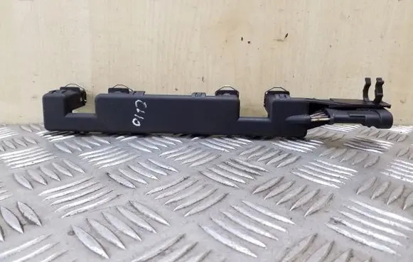 Renault Clio II Fuel injector wires 